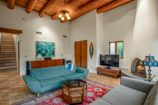 250 VUELTA ROBLE, SANTA FE, NM 87501, photo 5 of 36