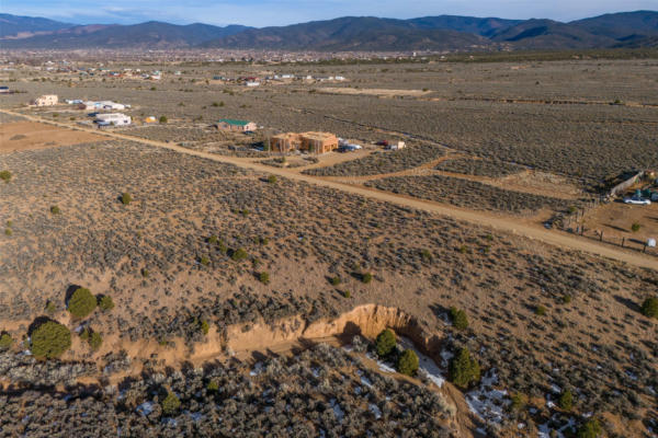 5 CAMINO DE GOLONDRINA, RANCHOS DE TAOS, NM 87557, photo 4 of 15